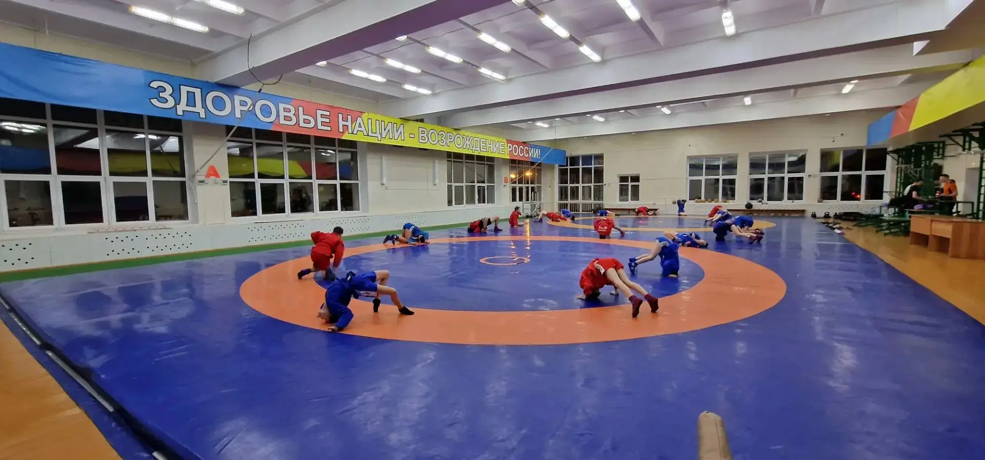 Зал самбо: проспект Октября, 84/4